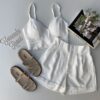 Conjunto Feminino Short com Botões e Cropped com Bojo Branco Fernanda Ramos Store