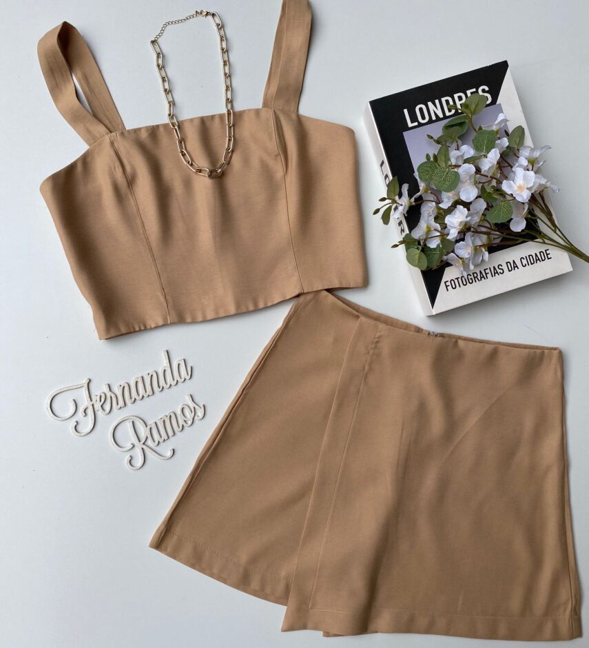 Conjunto Feminino Short Saia e Cropped sem Bojo Bege Fernanda Ramos Store