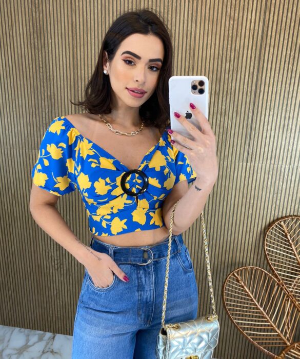 Cropped Feminino com Argola Estampa Azul e Amarelo Fernanda Ramos Store