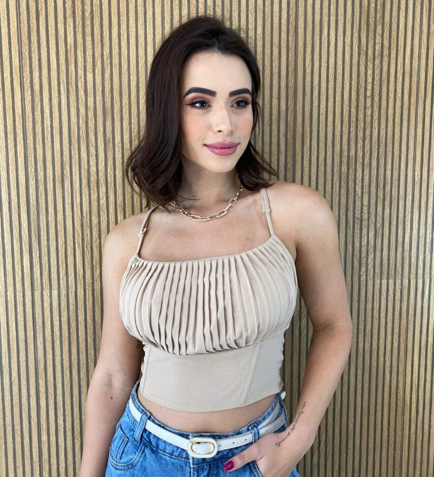 Cropped Feminino com Bojo Plissado de Alça Regulável Bege Fernanda Ramos Store