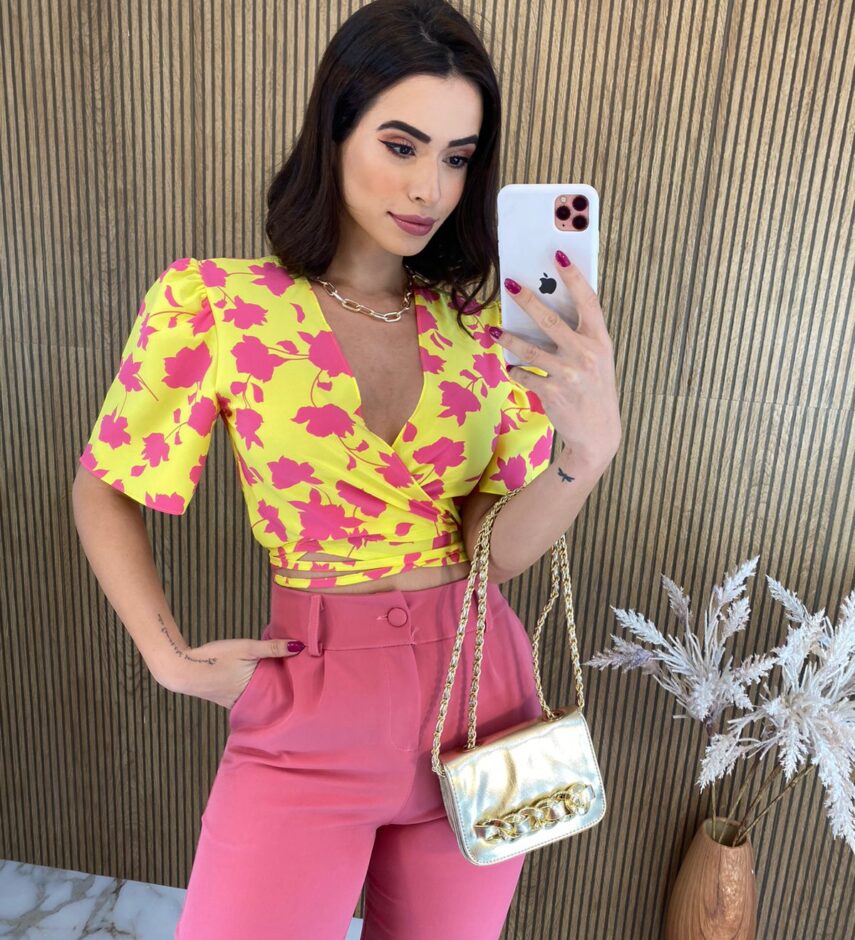 Cropped Feminino Manga Curta com Amarração Amarelo e Pink - Fernanda Ramos Store