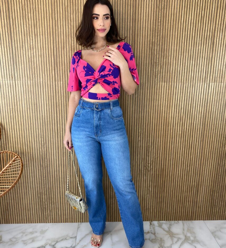 Cropped Feminino sem Bojo Manga Curta Estampa Pink e Roxo Fernanda Ramos Store
