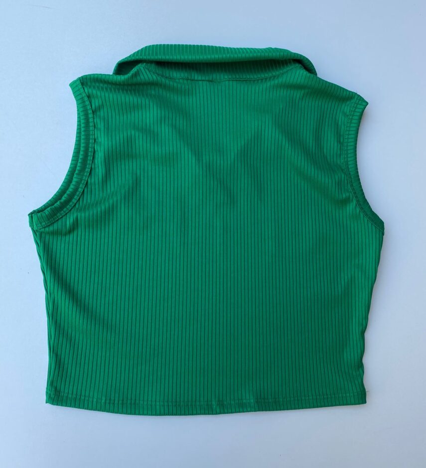 fernandaramosstore com br cropped feminino verde canelado com gola sem bojo 2