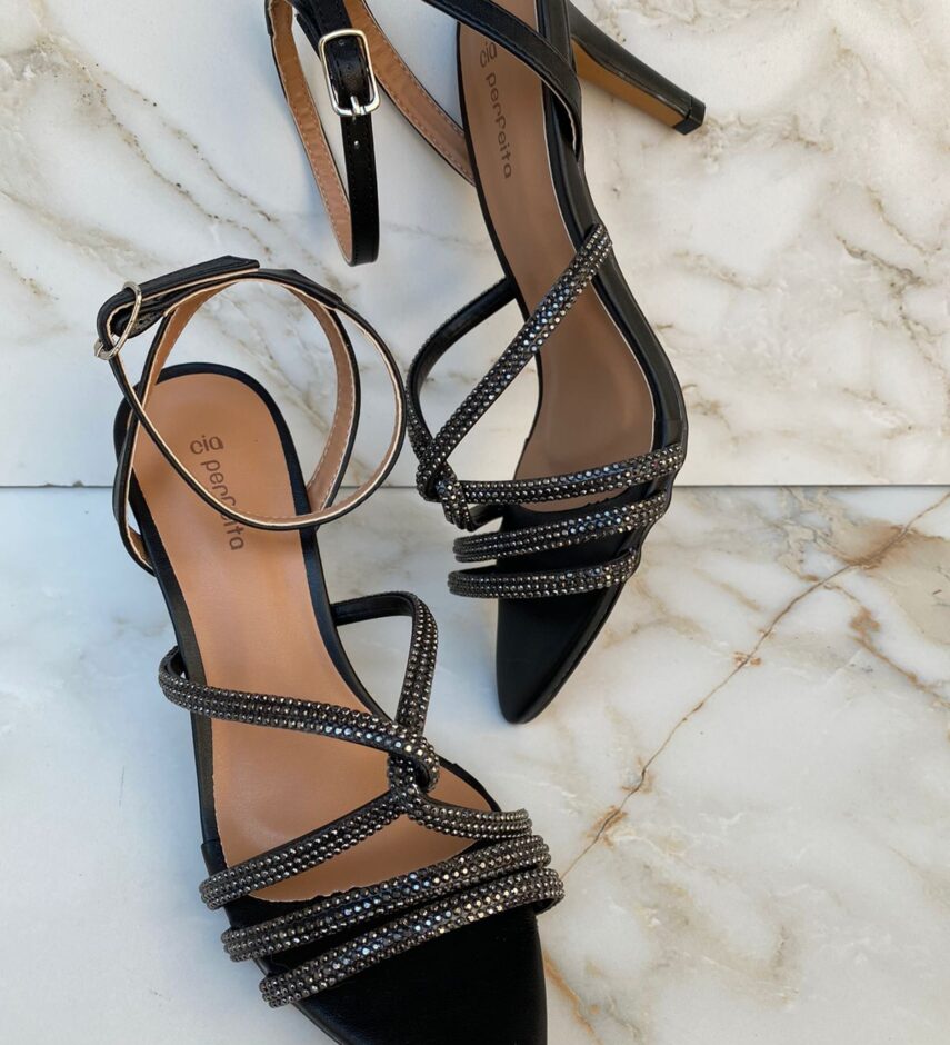 Sandália Feminina de Salto Bico Fino Preta Fernanda Ramos Store