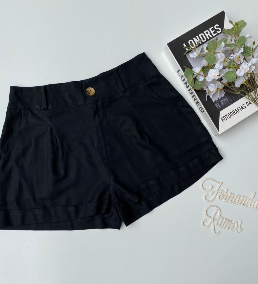 Short Feminino Preto Viscolinho com Bolsos Fernanda Ramos Store