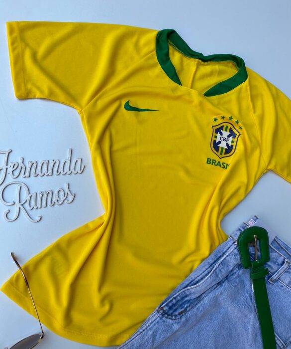 fernandaramosstore com br t shirt manga curta com estampa e detalhes amarela 1