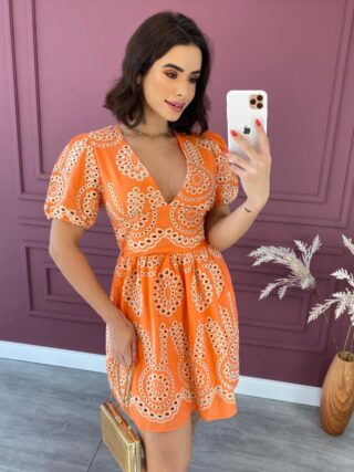 fernandaramosstore com br vestido curto sem bojo bordado manga curta laranja 2