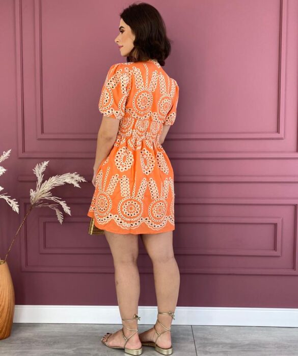 fernandaramosstore com br vestido curto sem bojo bordado manga curta laranja 5