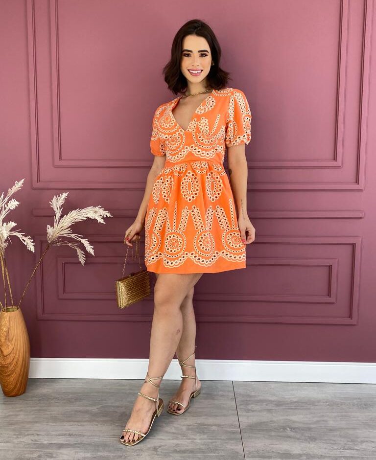 fernandaramosstore com br vestido curto sem bojo bordado manga curta laranja 6