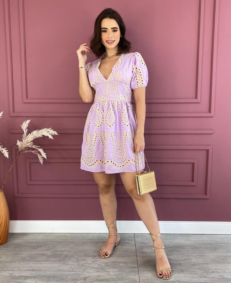 fernandaramosstore com br vestido curto sem bojo bordado manga curta lilas 1