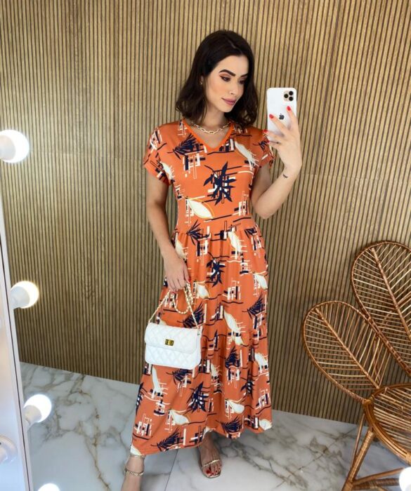 Vestido Longo de Malha Manga Curta Estampa Laranja e Azul Fernanda Ramos Store