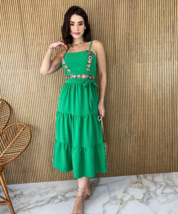 Vestido Midi Pipoquinha com Bojo Detalhe Bordado Verde Fernanda Ramos Store