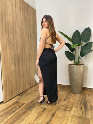 Vestido Midi sem Bojo com Fenda Preto - Fernanda Ramos Store