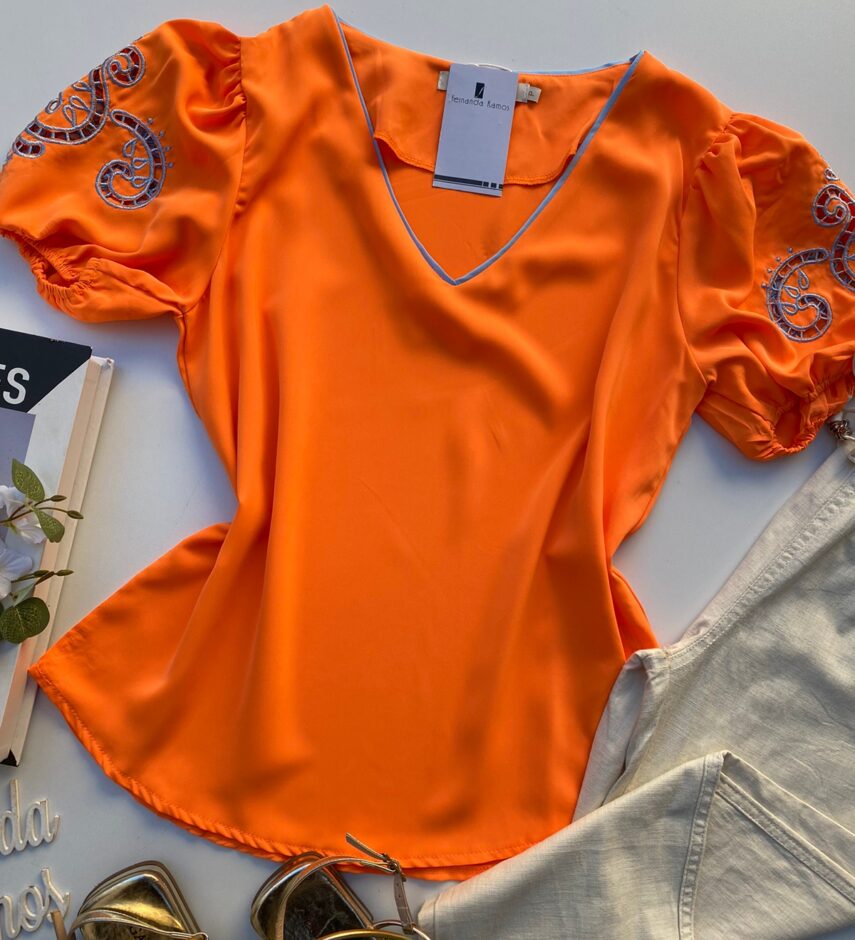 Blusa Manga Curta Feminina Laranja Detalhes no Azul - Fernanda Ramos Store