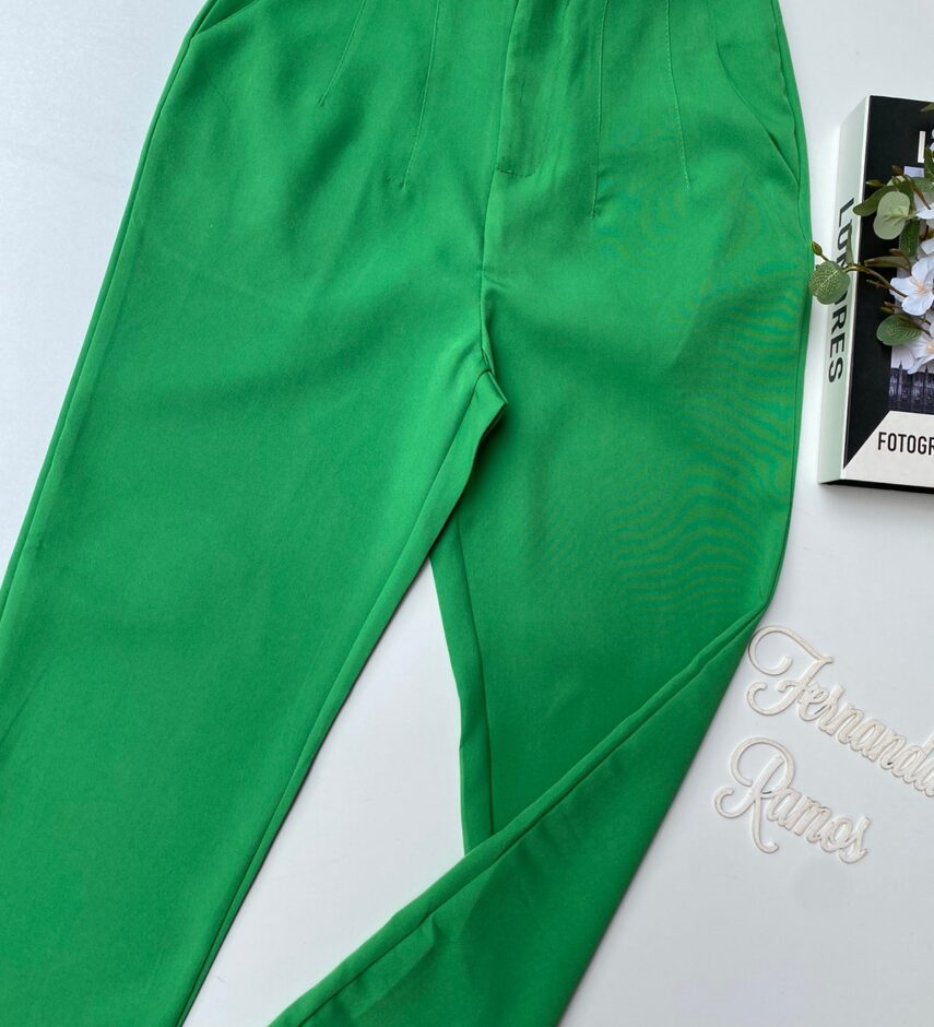 Calça Feminina Skinny com Bolsos Verde - Fernanda Ramos Store