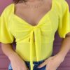 fernandaramosstore com br cropped feminino com bojo amarracao no decote amarelo 1