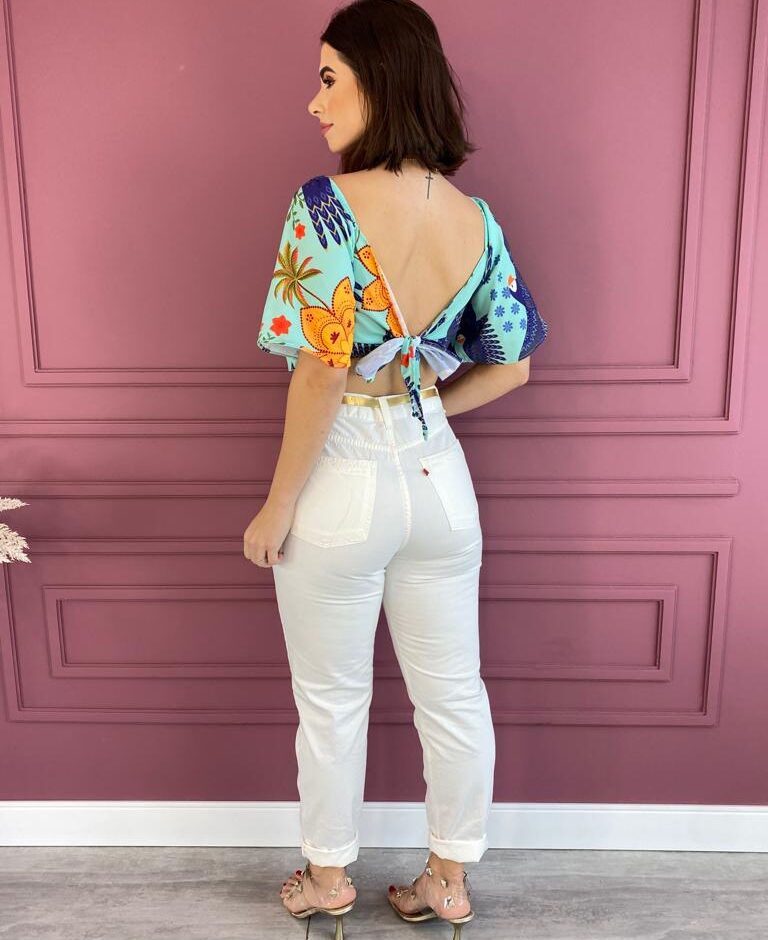 fernandaramosstore com br cropped feminino com bojo e amarracao estampado azul 3