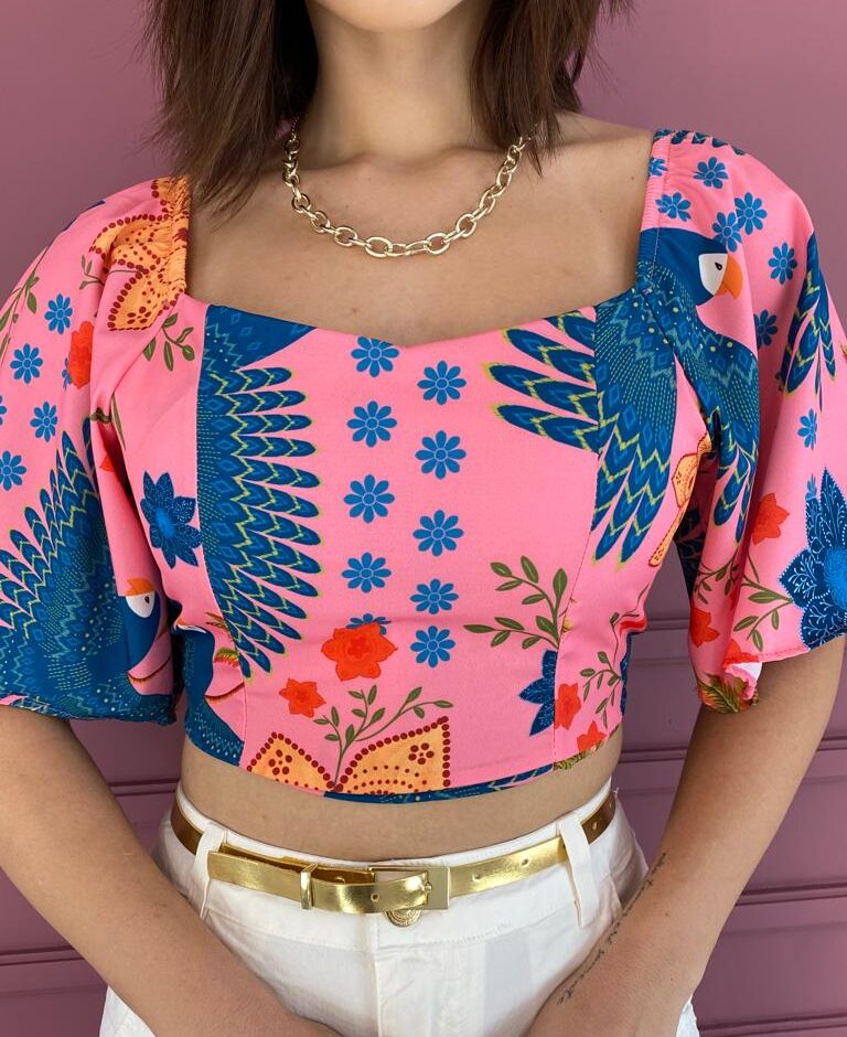 fernandaramosstore com br cropped feminino com bojo e amarracao estampado rosa 1