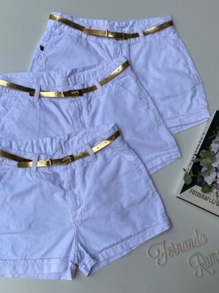 Short Feminino com Cinto Dourado Sarja Branco Fernanda Ramos Store