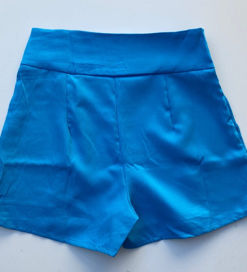 Short Feminino com Detalhe e Bolsos Frontal Azul - Fernanda Ramos Store