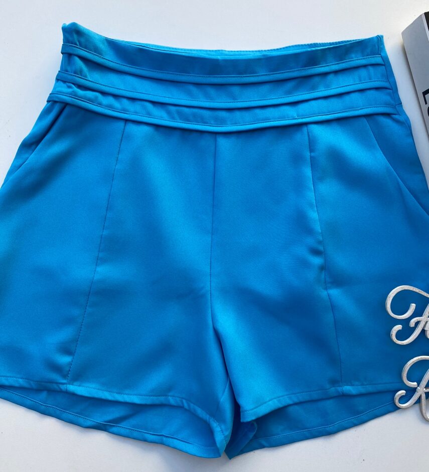 Short Feminino com Detalhe e Bolsos Frontal Azul - Fernanda Ramos Store