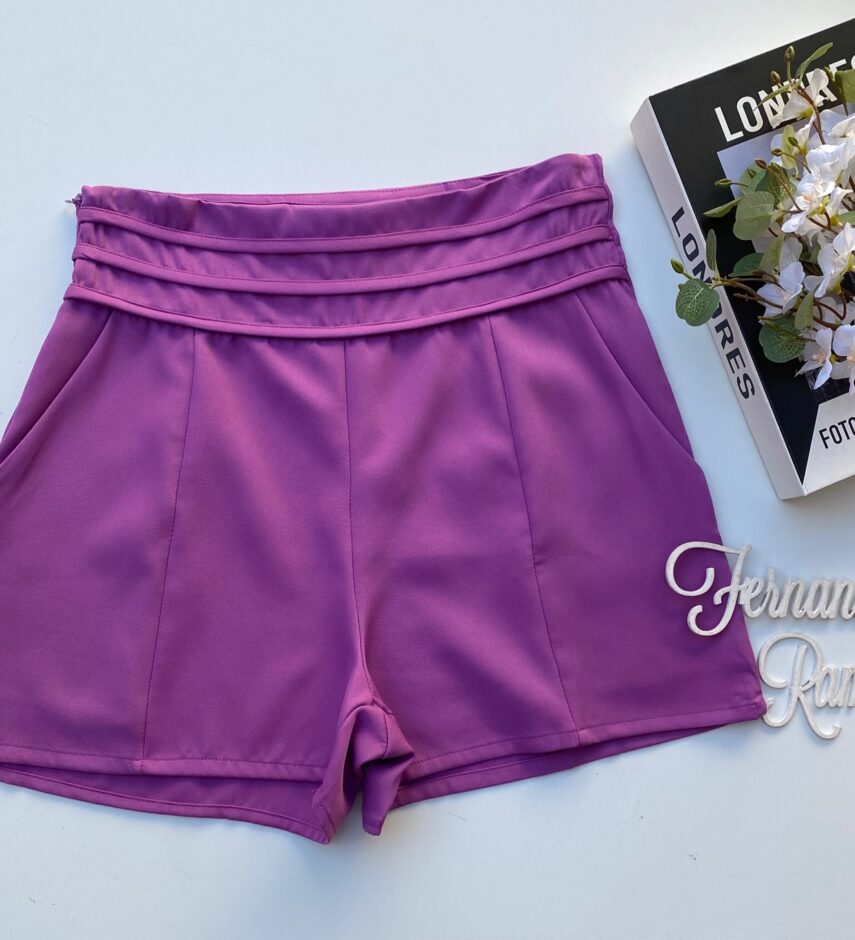 Short Feminino com Detalhe e Bolsos Frontal Fúcsia - Fernanda Ramos Store