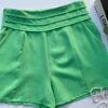 fernandaramosstore com br short feminino com detalhe e bolsos frontal verde 1