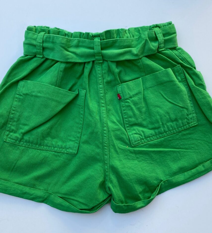 Short Jeans Feminino Clochard com Cinto Verde Bandeira - Fernanda Ramos Store