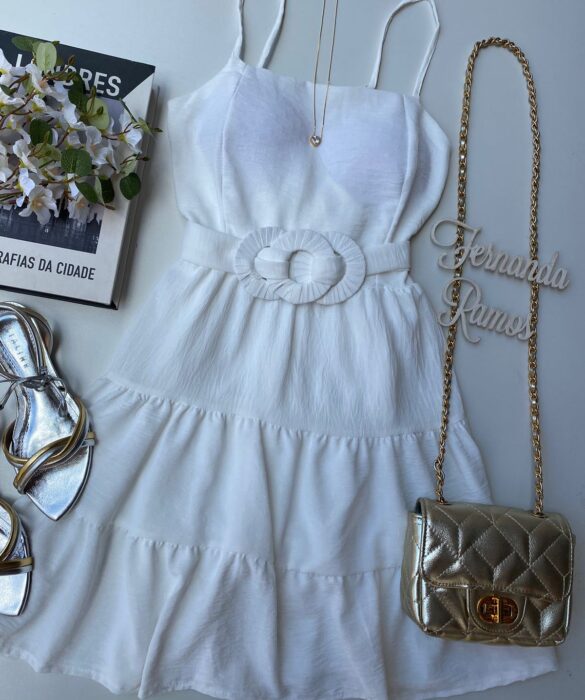 fernandaramosstore com br vestido curto com bojo branco com detalhe em amarracao 1