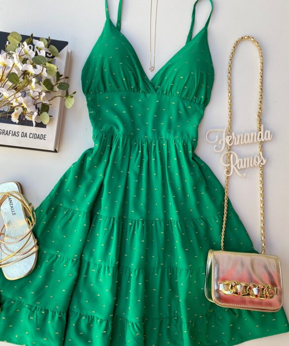 fernandaramosstore com br vestido curto com bojo detalhes dourado verde 1