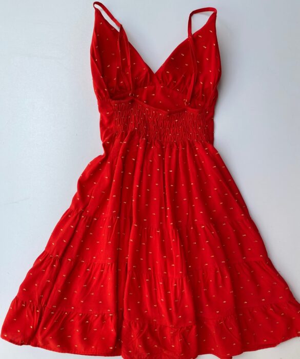 fernandaramosstore com br vestido curto com bojo detalhes dourado vermelho 2