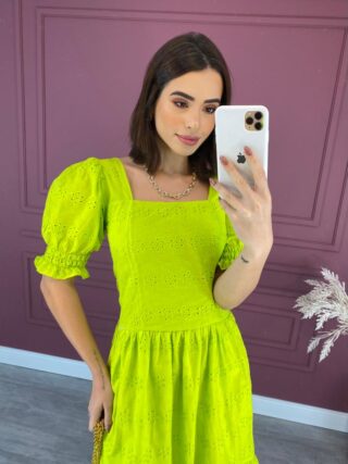 Vestido Curto sem Bojo de Laise Manga com Lastex Verde Lima - Fernanda Ramos Store