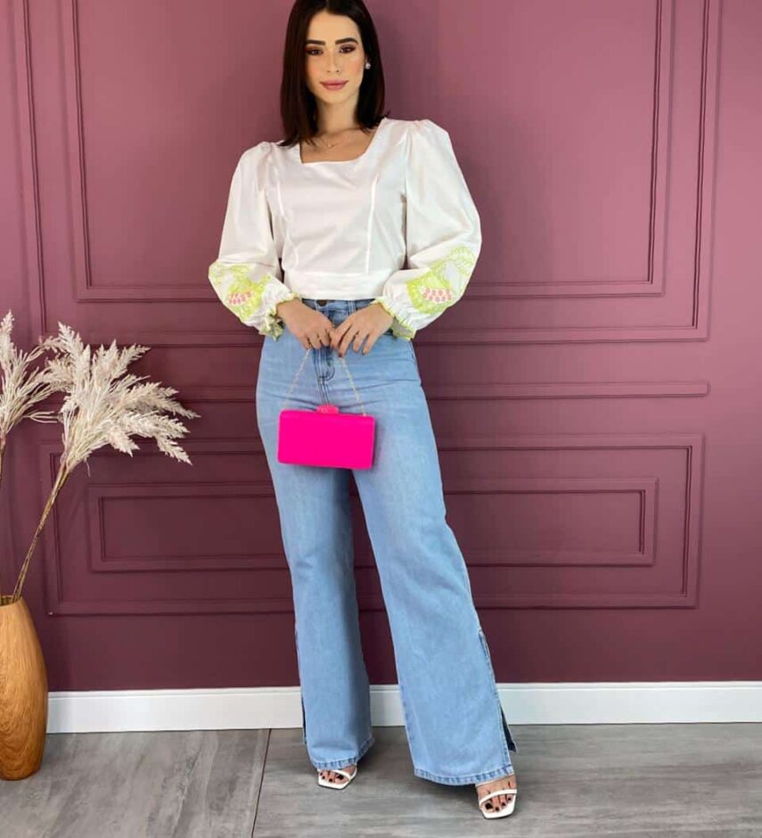 Blusa Feminina Branca com Bordado na Manga Verde Lima - Fernanda Ramos Store