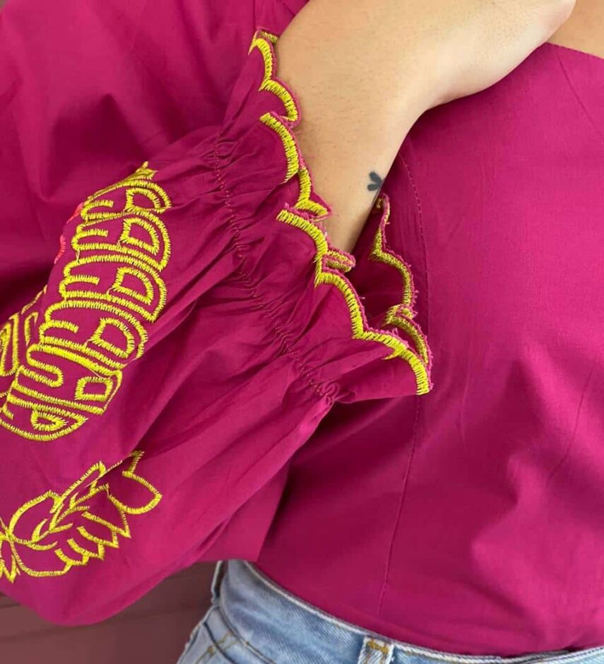 fernandaramosstore com br blusa feminina fucsia com bordado na manga verde lima