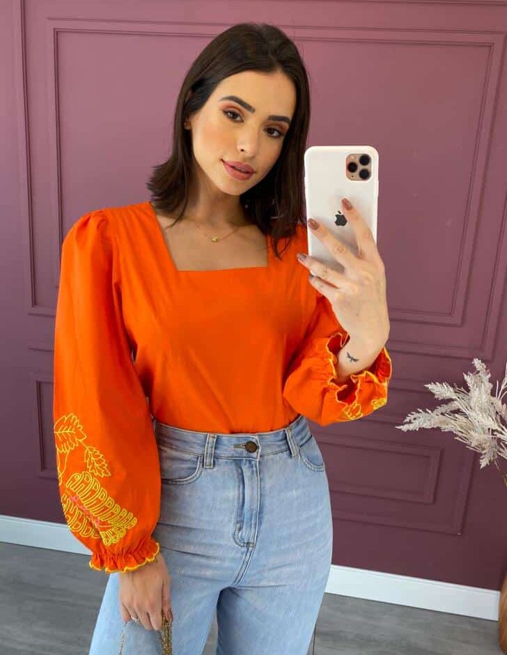 Blusa Feminina Laranja com Bordado na Manga Verde Lima Fernanda ramos store
