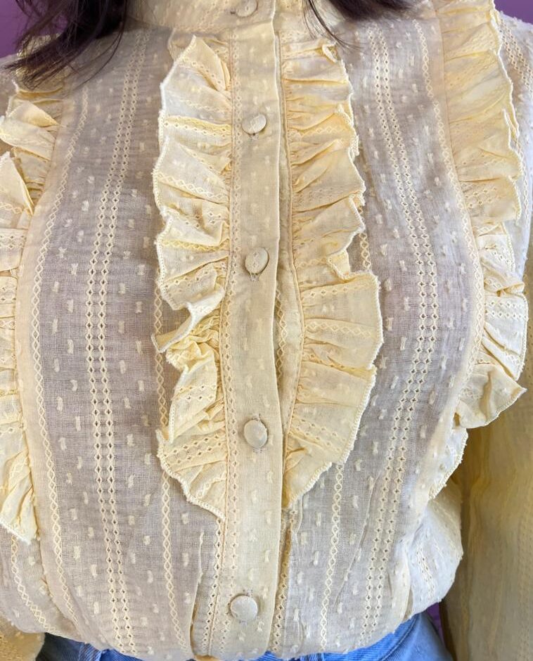 Blusa Feminina  Manga Longa com Babado Amarelo - Fernanda Ramos Store
