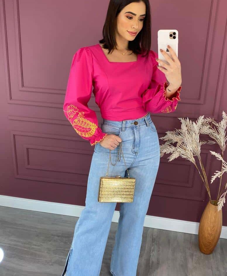 Blusa Feminina Pink com Bordado na Manga Verde Lima - Fernanda Ramos Store