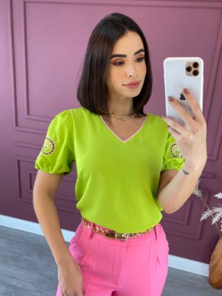 fernandaramosstore com br blusa manga curta feminina bordado nas mangas verde lima 1