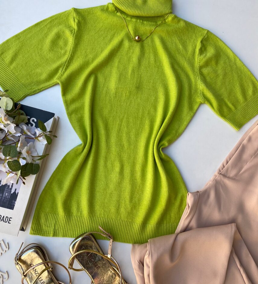 Blusa Manga Curta Feminina Gola Detalhe na Manga Verde Lima - Fernanda Ramos Store