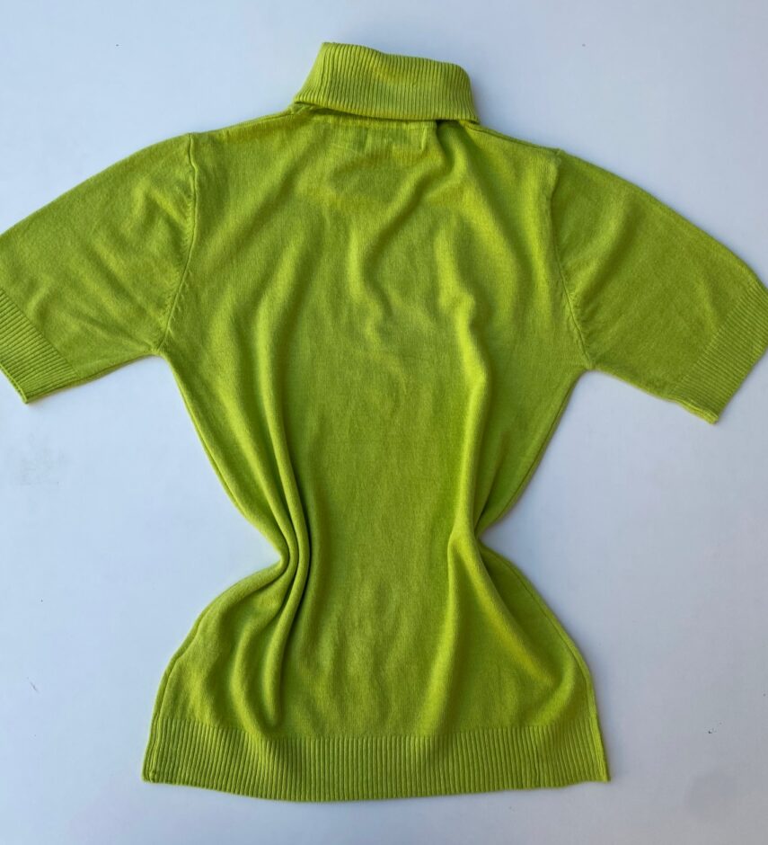 Blusa Manga Curta Feminina Gola Detalhe na Manga Verde Lima - Fernanda Ramos Store