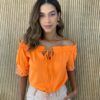 fernandaramosstore com br blusa manga curta feminina laranja ombro a ombro com detalhes rosa 1