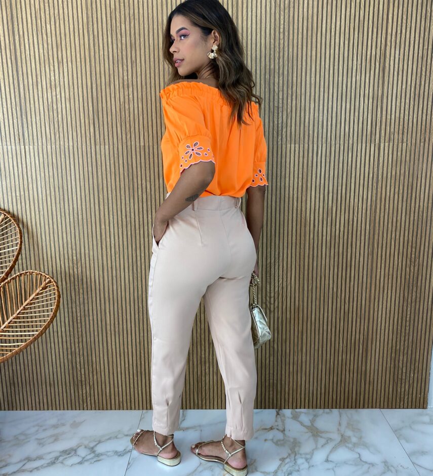 Blusa Manga Curta Feminina Laranja Ombro a Ombro com detalhes Rosa - Fernanda Ramos Store