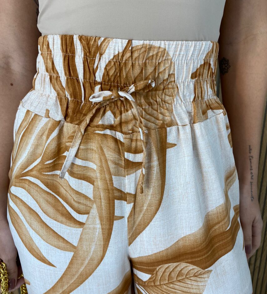 fernandaramosstore com br calca feminina pantalona estampada bege fundo off white 2