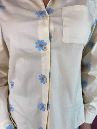 Camisa Feminina Social Bege com Bordado de Flor - Fernanda Ramos Store