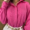 Camisa Feminina Manga em Longa com Detalhes Rosa Chiclete - Fernanda Ramos Store