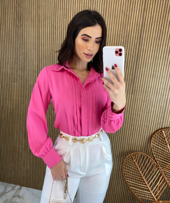 Camisa Feminina Manga em Longa com Detalhes Rosa Chiclete - Fernanda Ramos Store