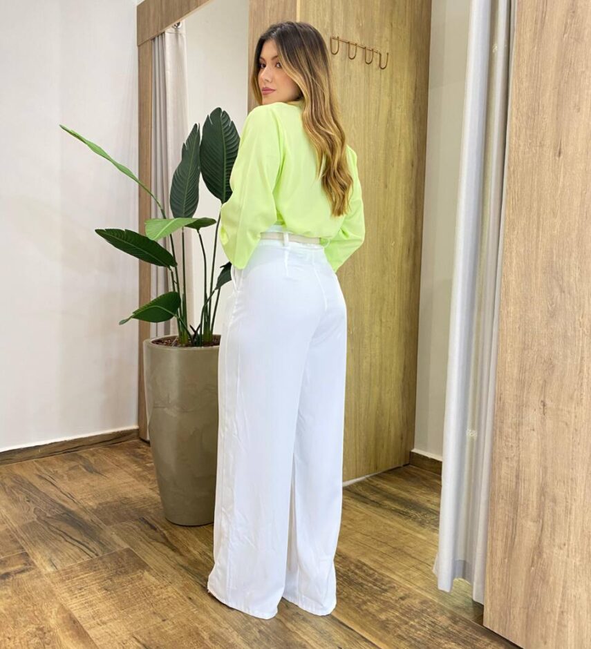 Camisa Feminina Manga em Longa com Detalhes Verde Lima - Fernanda Ramos Store