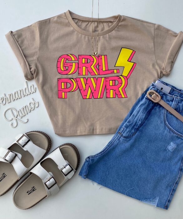 Cropped Feminino Manga Curta Bege Grl Pwr - Fernanda Ramos Store