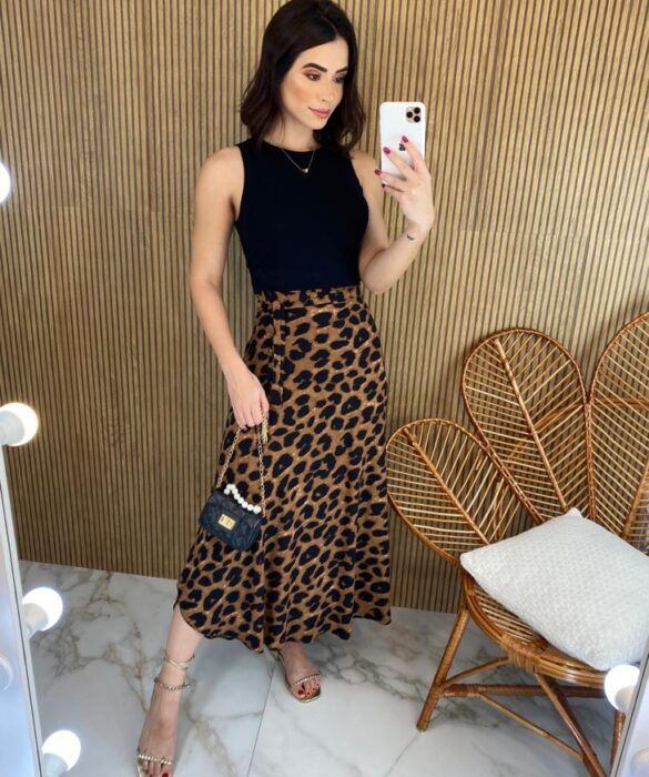 fernandaramosstore com br saia midi com amarracao estampa animal print