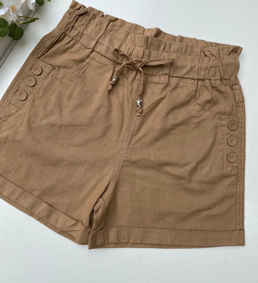 fernandaramosstore com br short feminino com elastico na cintura e amarracao e botoes caqui 3